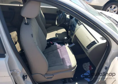 2010 Ford Focus Se z USA, uszkodzony, nr VIN 1FAHP3FN4AW126014